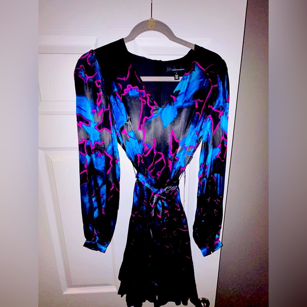 White House Black Market bright long sleeve bright dress. New with tags. Size 0